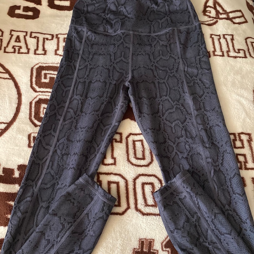 Snakeskin Leggings